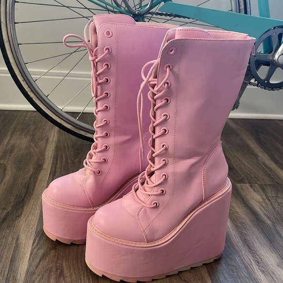 YRU Dolls Kill Bubblegum Pink Platform Boots - Picture 2 of 3